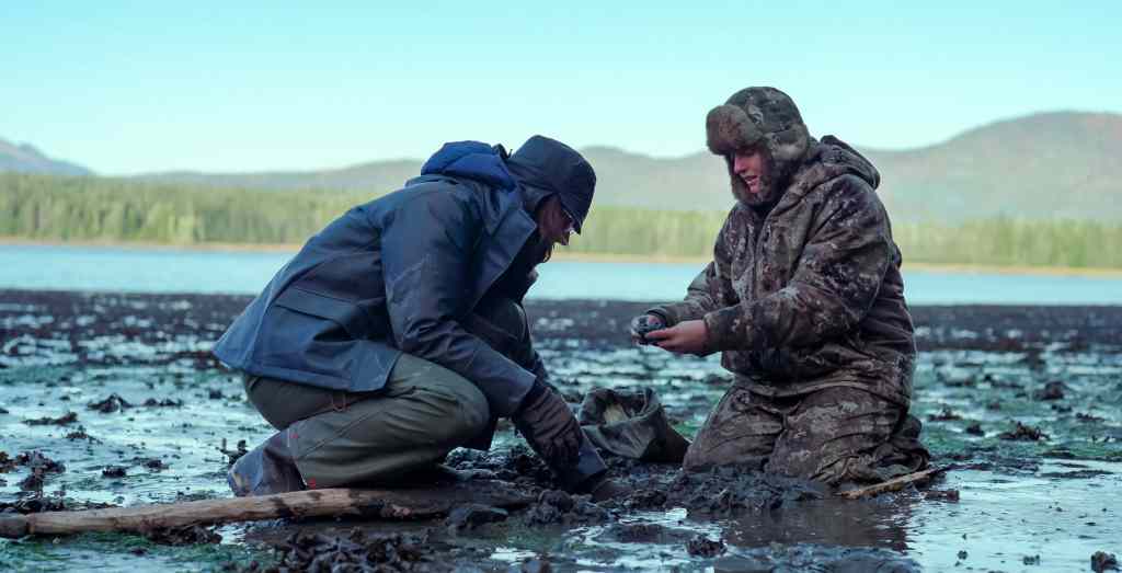 Outlast. Episode 204 of Outlast. (L to R) Emily Johnston and Bri Walston. Courtesy of Netflix/© 2024 Netflix, Inc.