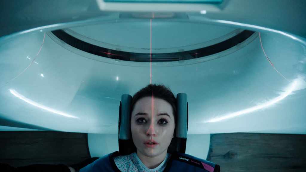 Apple Cider Vinegar. Kaitlyn Dever as Belle in Apple Cider Vinegar. Cr. Courtesy of Netflix © 2024