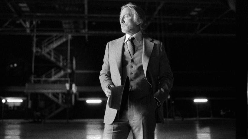 Next On Netflix: Upcoming Series, Films and Games for 2025 45 Wake Up Dead Man: A Knives Out Mystery. Daniel Craig as Benoit Blanc in Wake Up Dead Man: A Knives Out Mystery. Cr. John Wilson/Netflix ©