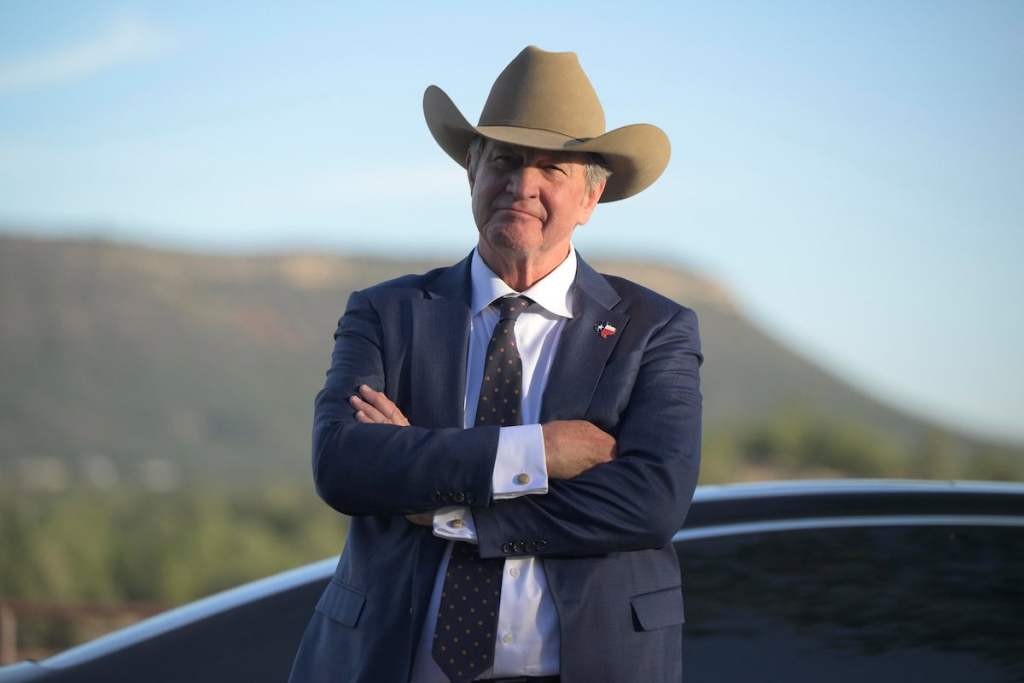 Ransom Canyon Character Guide: Every Key Player in Netflix’s Western Drama 14 AAAAQSwFTHpOjOydS bVJBRgsw0nJFUUGqC2146sFTsBjEdLQhVYwbgMHnKJtYDFCv89jI7KZTgBlPAn9IH jIinkUQL3vZfgQcWypa pkThBcdTlfkmnKAX15sxjnlae8zkhQlYmvIrRdiRxdyBOYgRzdfL