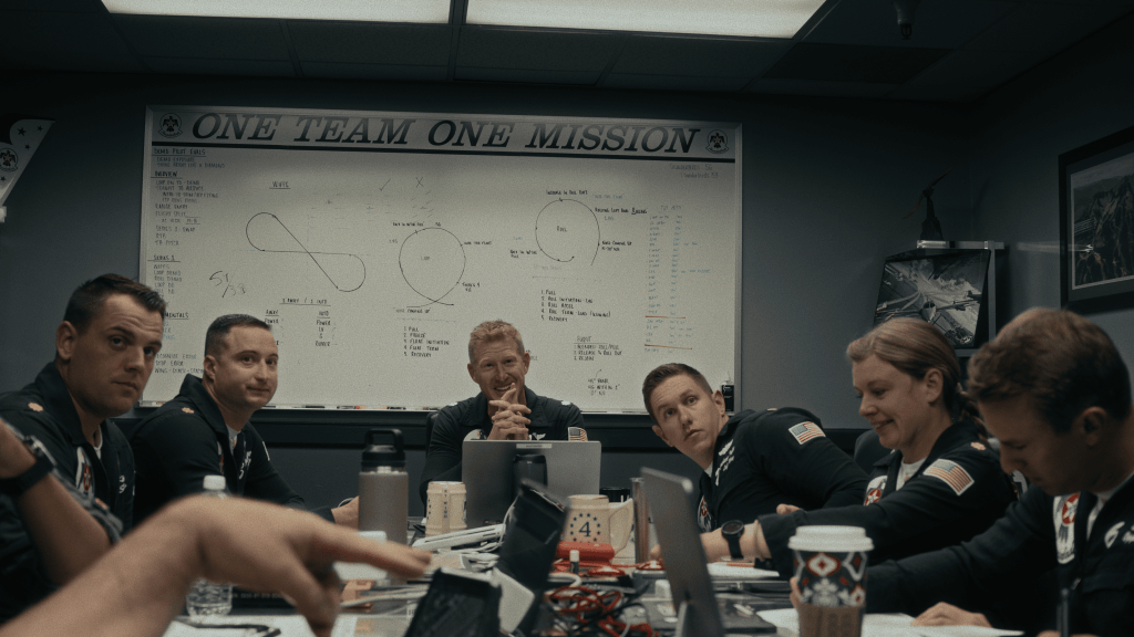 Service, Sacrifice, and Speed: Inside Air Force Elite: Thunderbirds 5 Air Force Elite Thunderbirds 01 18 41 09 1