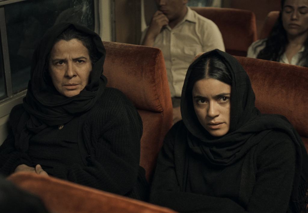 Netflix’s Las Muertas: Trailer, Release Date, Cast, and Story Behind the True-Crime Adaptation 4 Las Muertas Netflix trailer official key art with Paulina Gaitán and Arcelia Ramírez