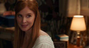 My Life with the Walter Boys. Sarah Rafferty as Katherine in episode 203 of My Life with the Walter Boys. Cr. Courtesy of Netflix © 2025