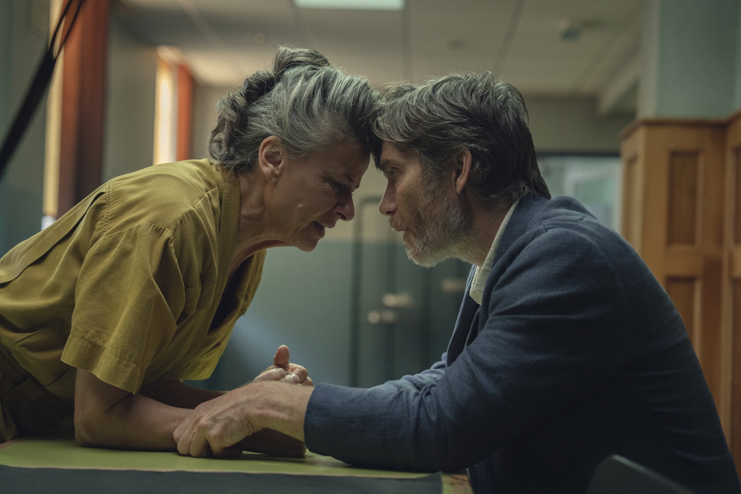 Stanton Wood. (L to R) Tracey Ullman as Amanda, Cillian Murphy as Steve in Stanton Wood. Cr. Robert Viglasky/Neflix © 2025