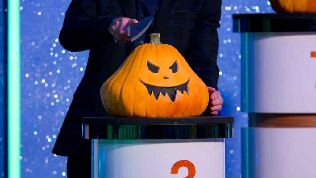 Everything Coming To Netflix in October 2025 3 Is It Cake Halloween Netflix release date, cast, and details