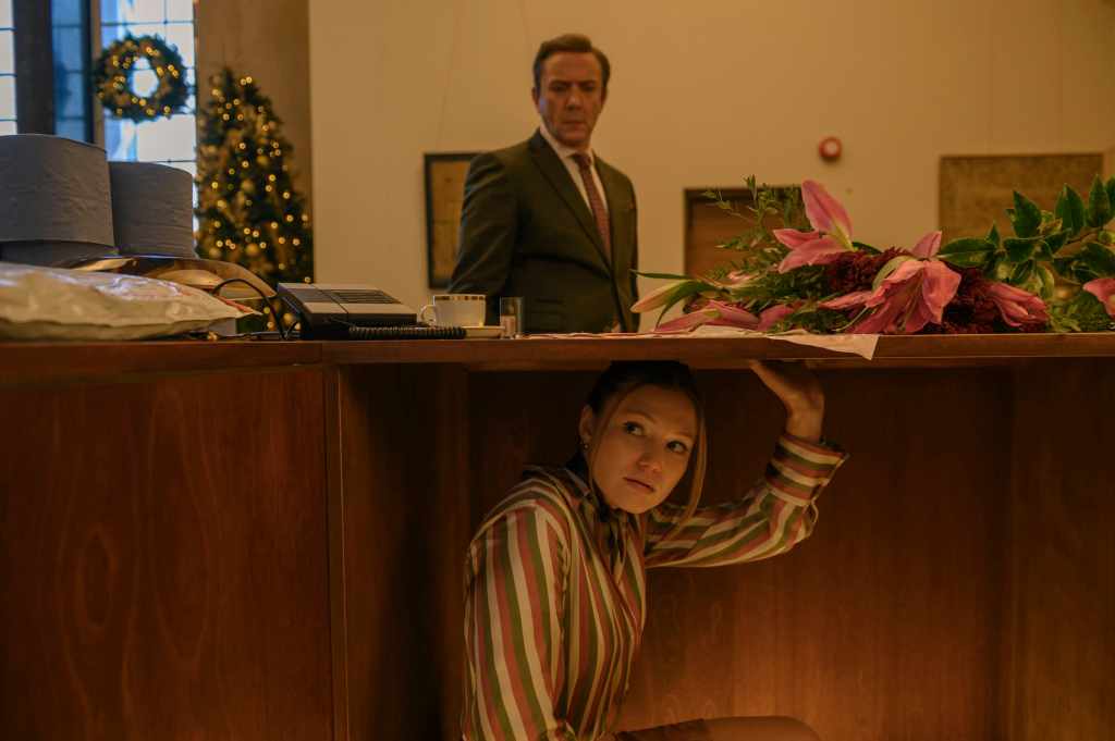 A Christmas Heist with a Twist: First Look at Jingle Bell Heist on Netflix 3 Jingle Bell Heist Netflix: Release Date, Cast & Holiday Plot