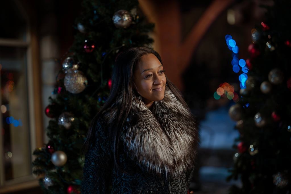 My Secret Santa on Netflix: New Clips Reveal More of Alexandra Breckenridge’s Holiday Role 13 My Secret Santa Netflix first look with Alexandra Breckenridge: cast, story, release date, and what to expect