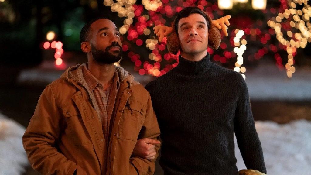 12 Netflix Holiday Movies to Watch Every Holiday Season 8 NTr02Xsg7XVpPZfwqihbHtbvx5