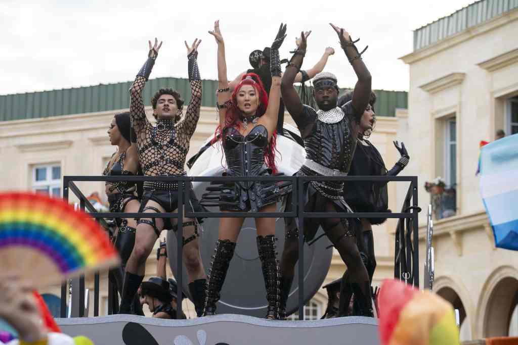 Emily in Paris Season 5 Recap: Episode-by-Episode Guide and Ending Explained 15 Emily in Paris Season 5 debuts December 18 with new trailer and photos