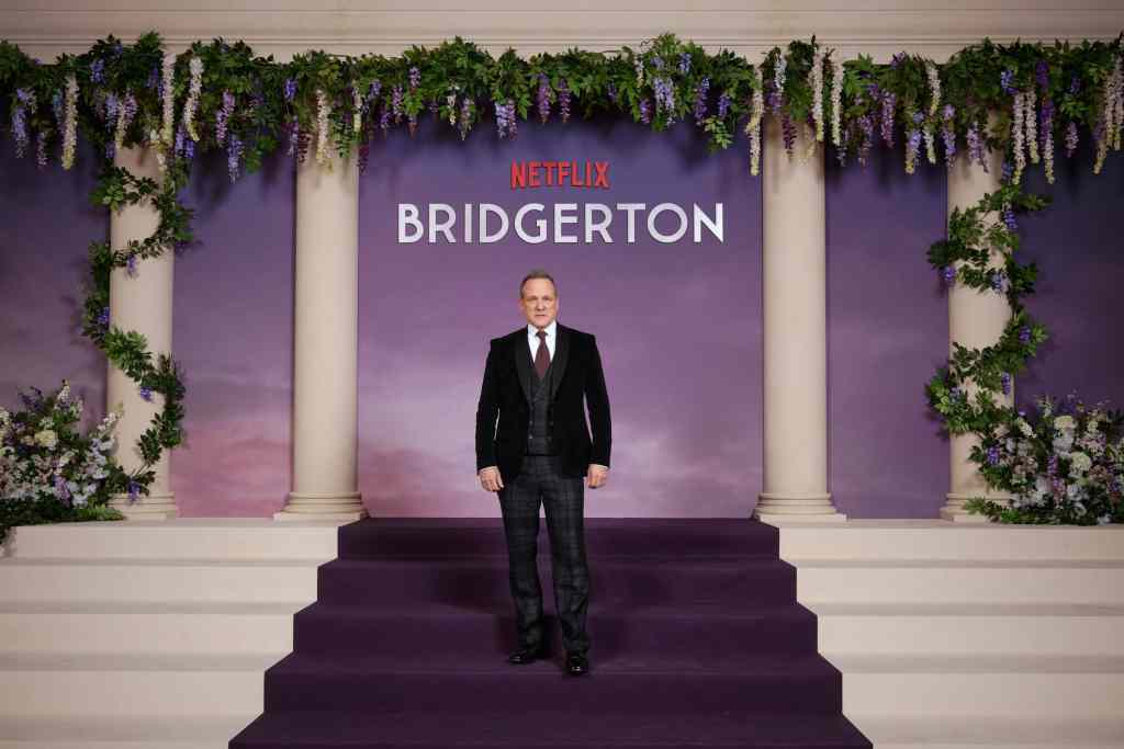 Bridgerton Season 4 Paris Premiere: What the Live Event Revealed After the Technical Breakdown 7 Bridgerton Season 4 Paris premiere cast on the red carpet in Paris