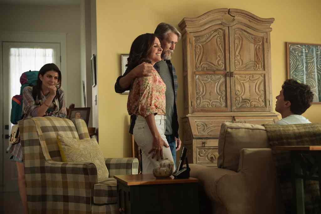 People We Meet on Vacation Recap: Full Movie Breakdown and Ending Explained 6 People We Meet on Vacation Recap: Full Movie Breakdown and Ending Explained