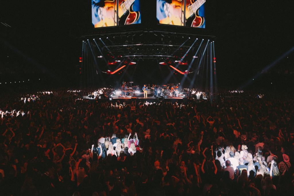 Harry Styles: One Night in Manchester on Netflix, Everything You Need to Know 4 OneNightInManchester HarryStyles Image 5 1