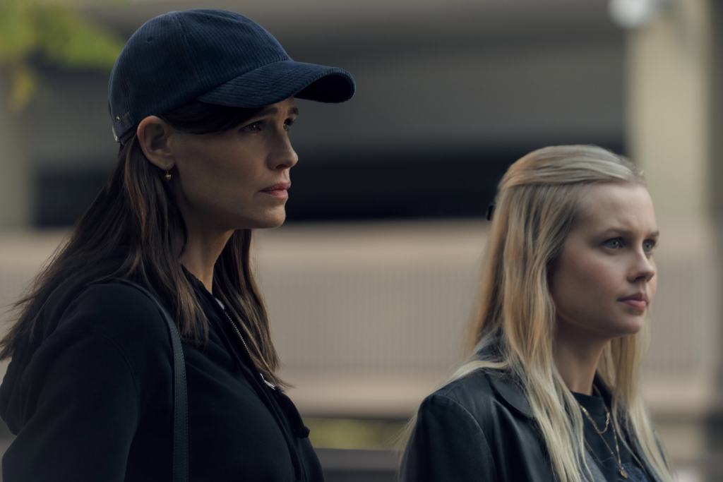 The Last Thing He Told Me Season 2, Episode 2 Recap: The Strategic Fragility of "Safe" 2 The Last Thing He Told Me Season 2, Episode 2 Recap: The Strategic Fragility of "Safe"