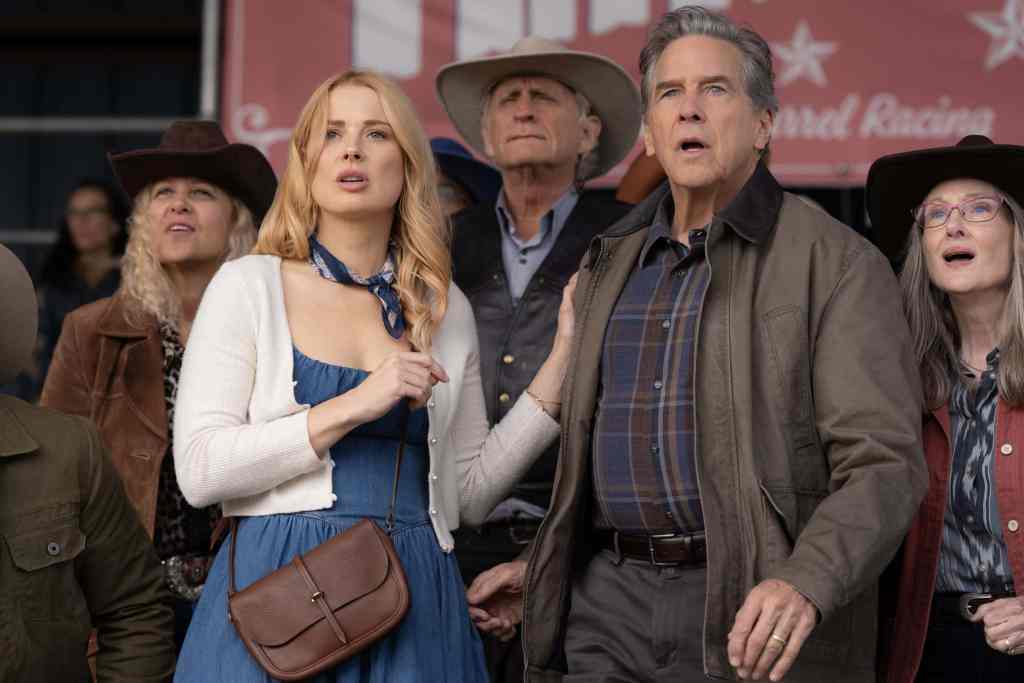 Virgin River Recap: Everything You Need to Know Before Season 7 54 VIRGINRIVER 708 250526 RH 00416 R