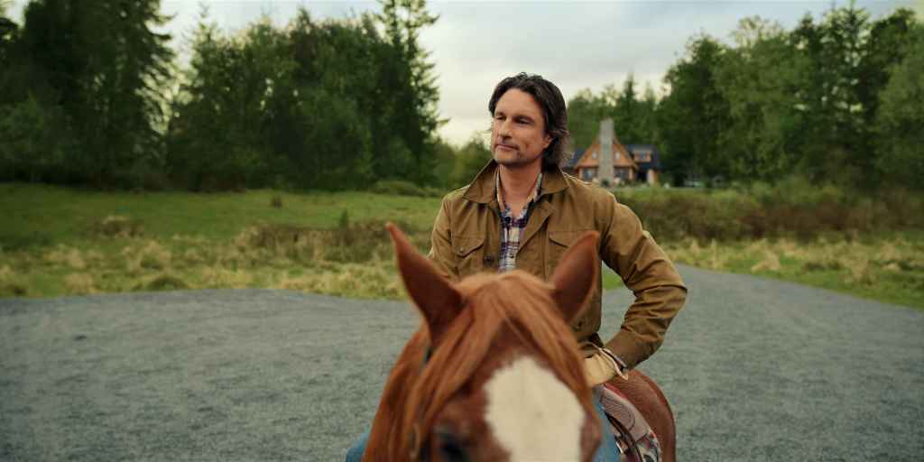 Virgin River Recap: Everything You Need to Know Before Season 7 12 Virgin River n S7 E1 00 12 28 21 R