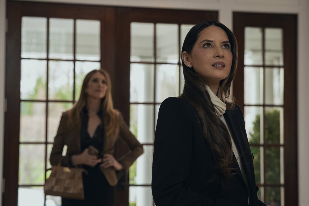 Your Friends and Neighbors Season 2 Episode 1 recap: Coop’s new rival and a surprising recruit 4 Your Friends and Neighbors Season 2 Episode 1 recap: Coop’s new rival and a surprising recruit