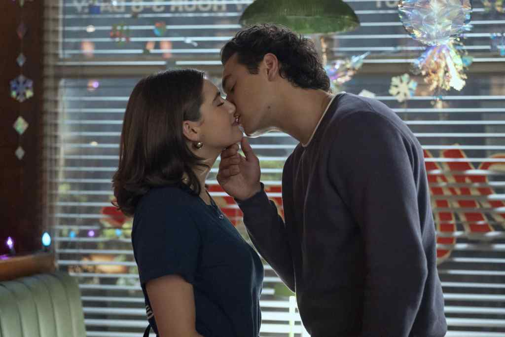 Everything We Know About Off Campus Season 2 So Far 5 Off Campus Season 1 Recap: Everything That Happened Before Season 2