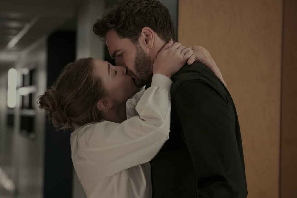 The Love Hypothesis Trailer Brings Ali Hazelwood’s Romance to Prime Video This September