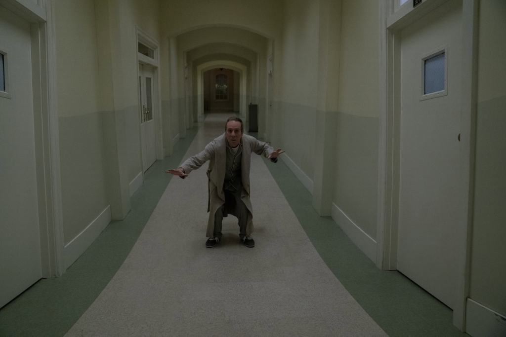 Stuart Fails to Save the Universe Episode 4 Recap: Mayim Bialik Returns as Amy 8 Stuart Fails to Save the Universe Episode 4 Recap: None of This Is Real
