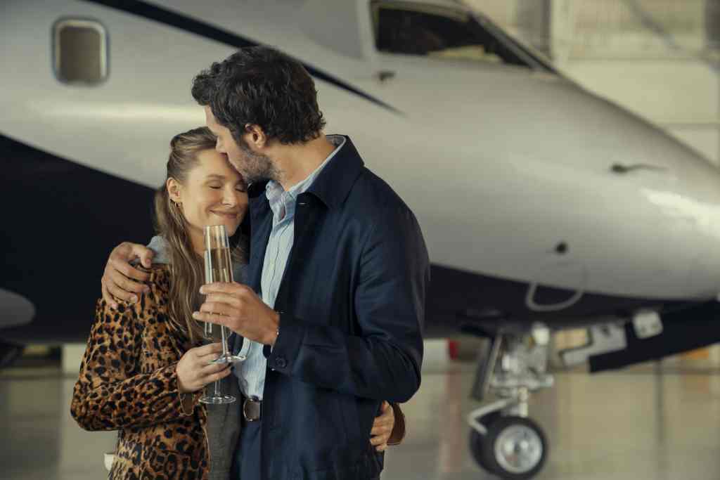 Nobody Wants This Recap and Ending Explained: From Moving In to a Beach Wedding 8 NWT_304_Unit_00189RC