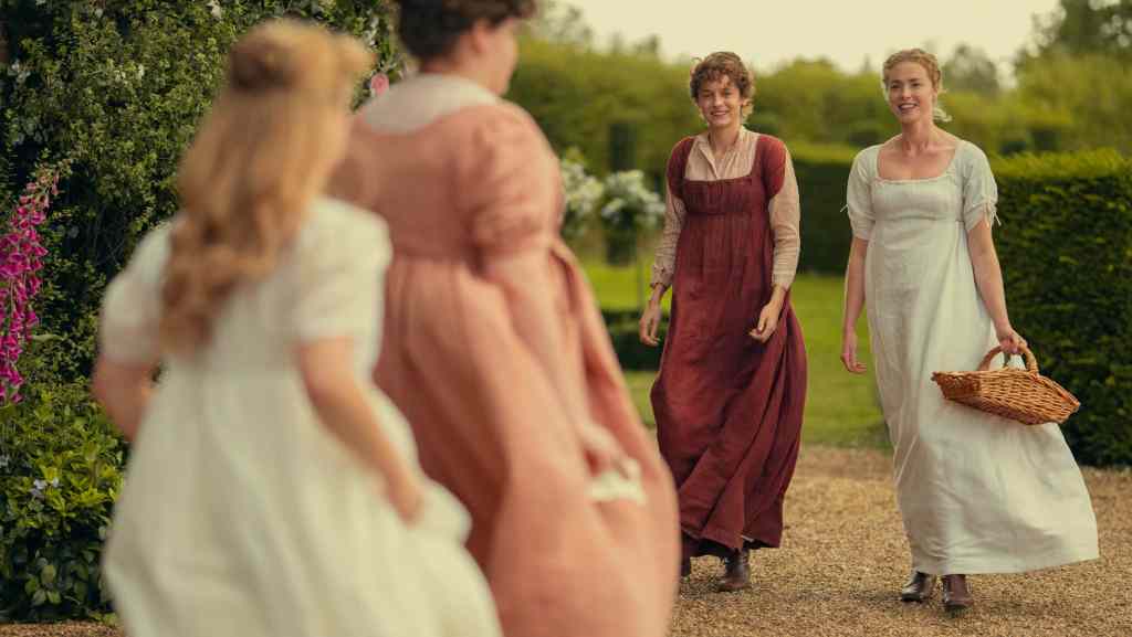 Netflix’s Pride and Prejudice Trailer Introduces Elizabeth Bennet and Mr Darcy Ahead of December Premiere 16 pride and prejudice P&P_Episodic_Image_19