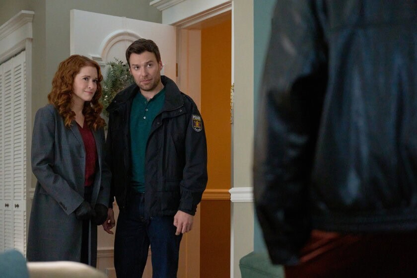 Mistletoe Murders Season 2 Recap and Episode Guide: All 3 Mysteries Explained 8 mistletoe murders season 2 part 5_02