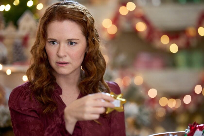 Mistletoe Murders Season 2 Recap and Episode Guide: All 3 Mysteries Explained 12 mistletoe murders season 2 part 5_03